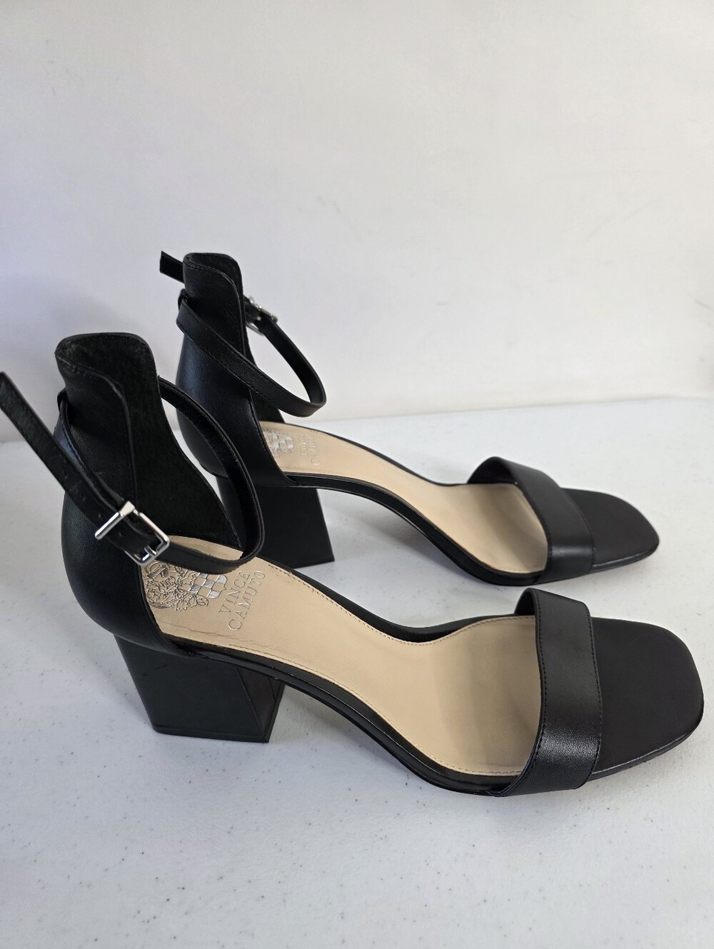 Vince Camuto Margry Ankle Strap Sandals Size 11 Block Heel Black Shoes Spring
